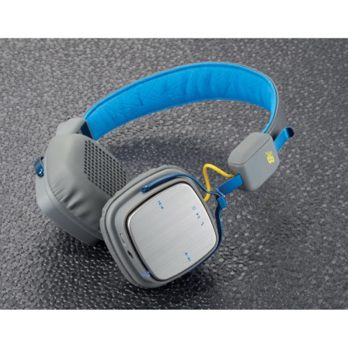 New Balance R Wireless 574 Pump Headphones